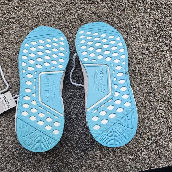 Adidas NMD_R1 V2 Runners, White and light blue. Men's 7 Women's 8 per size chart - Picture 3 of 7